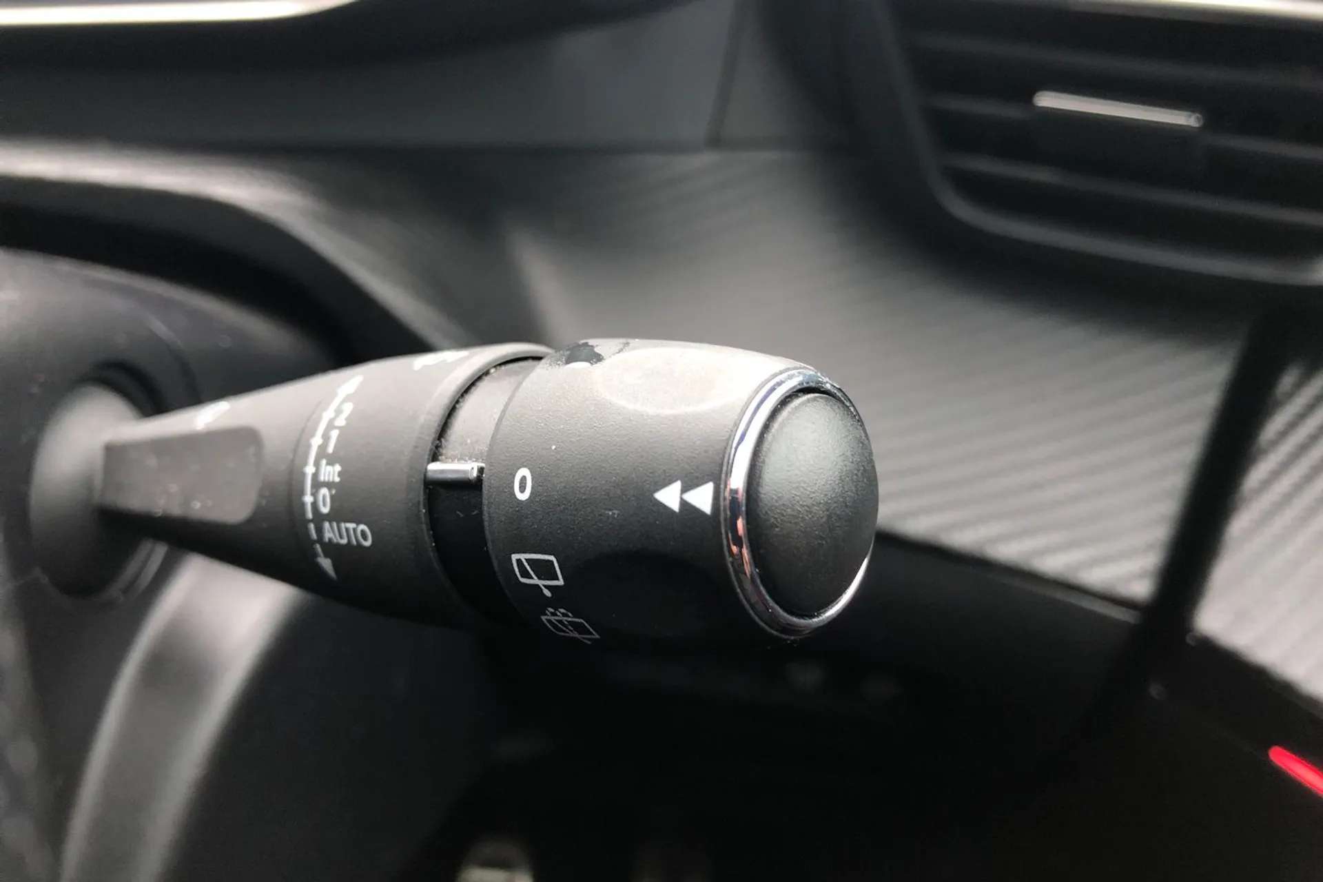2020 PEUGEOT 2008 2020 PEUGEOT 2008