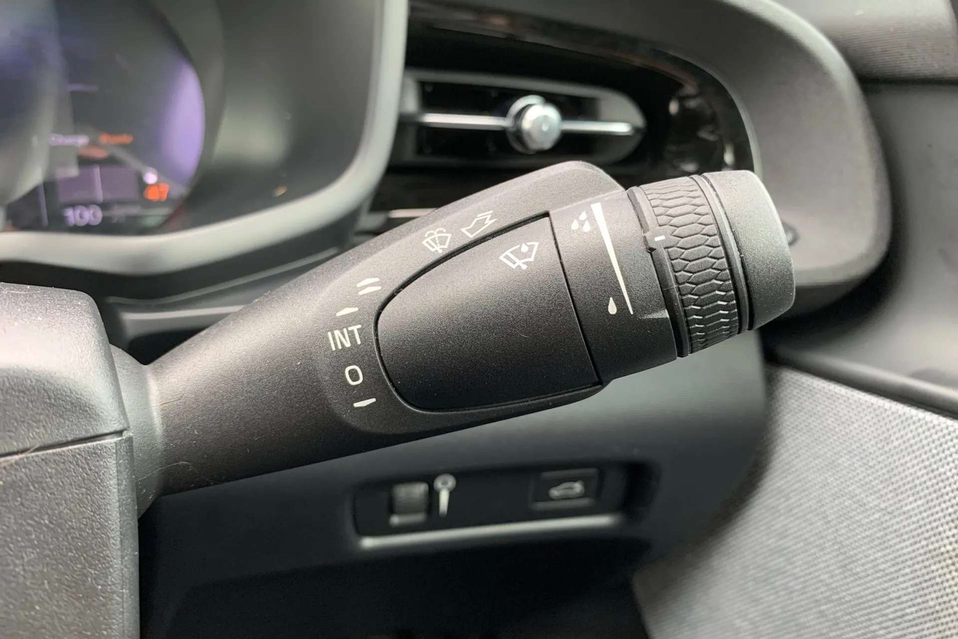 2021 POLESTAR 2 2021 POLESTAR 2