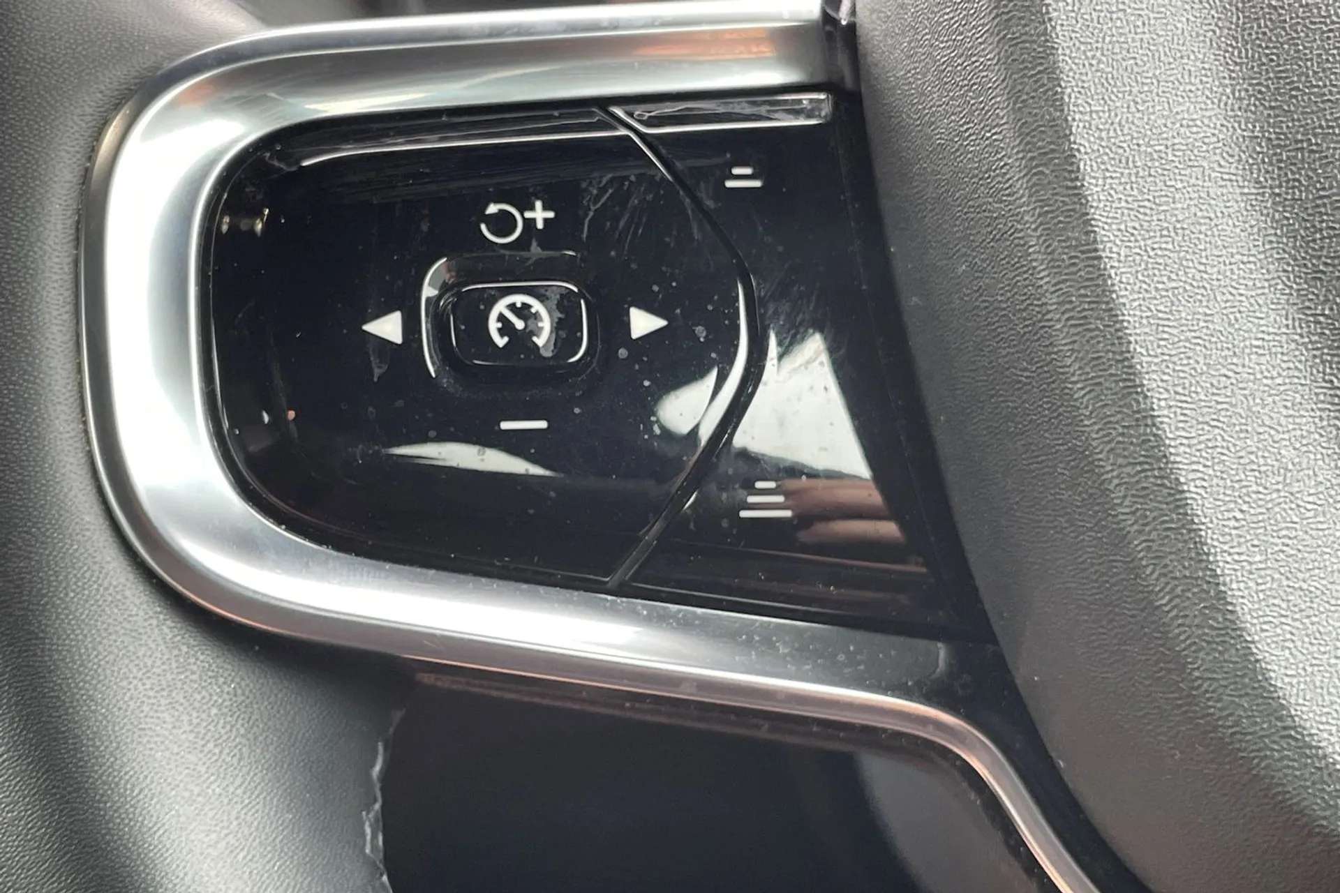 2022 POLESTAR 2 2022 POLESTAR 2