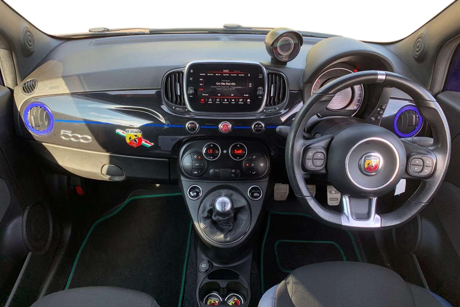 2021 ABARTH 595 2021 ABARTH 595