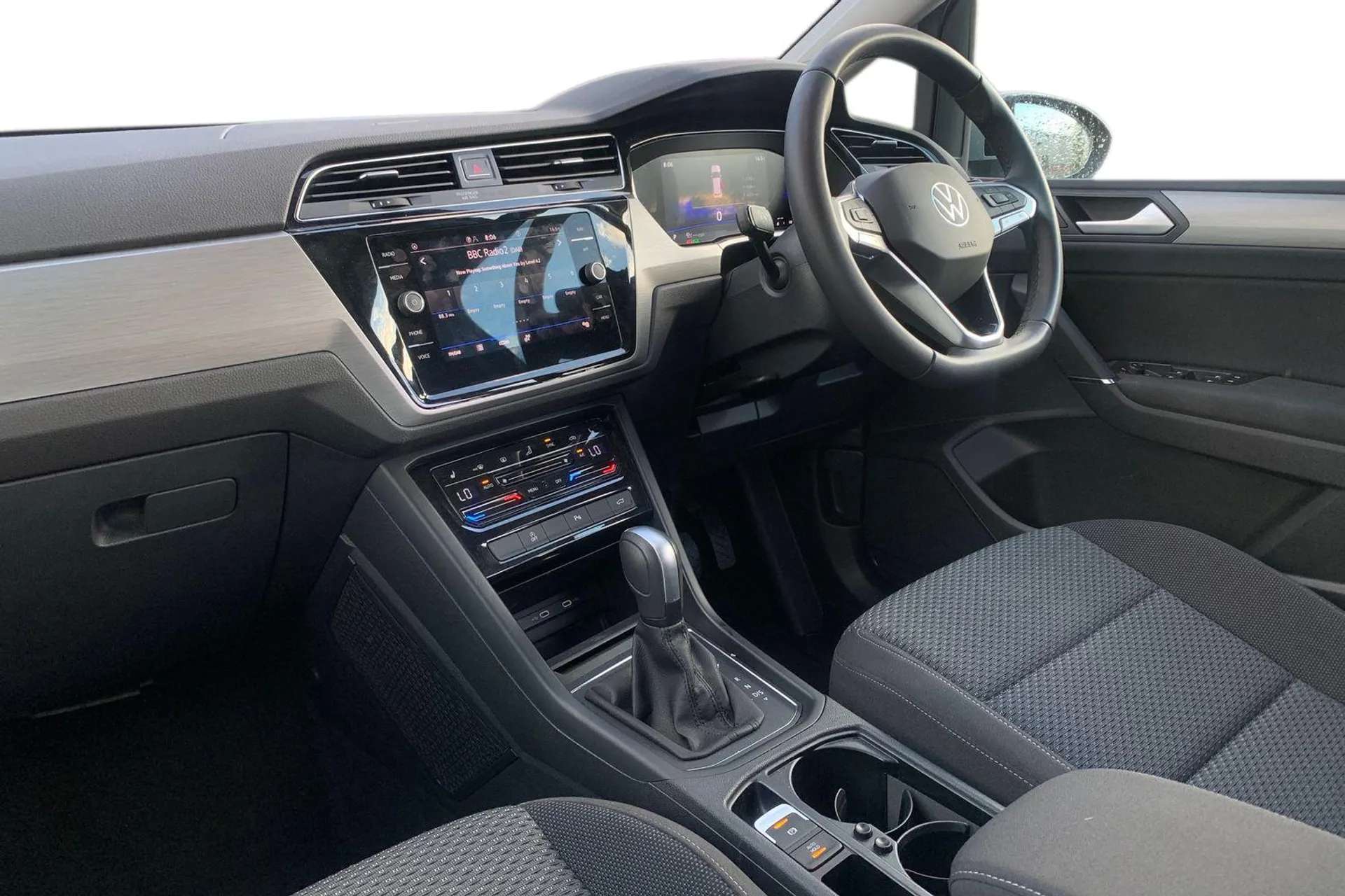 2025 VOLKSWAGEN TOURAN 2025 VOLKSWAGEN TOURAN
