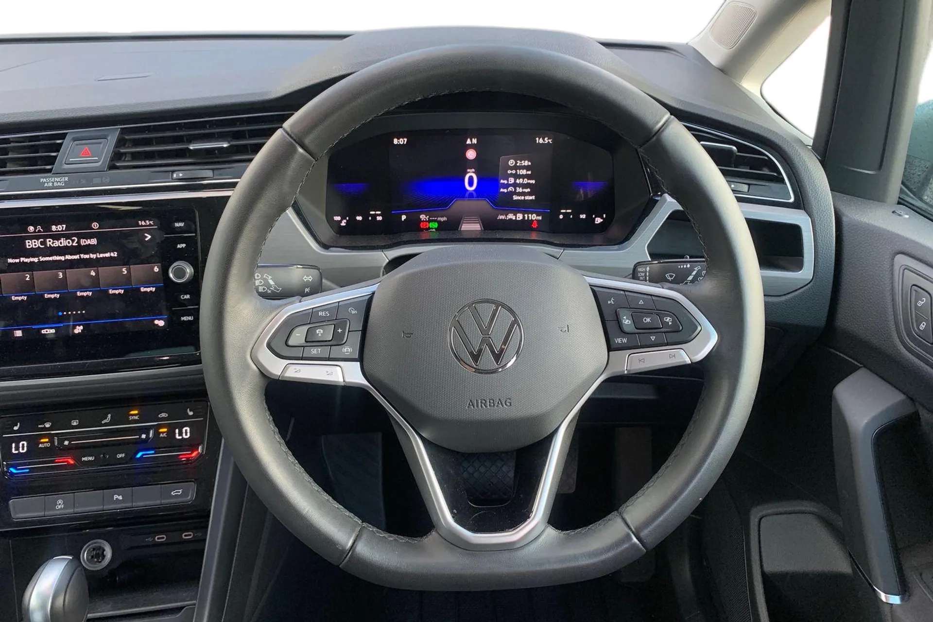 2025 VOLKSWAGEN TOURAN 2025 VOLKSWAGEN TOURAN