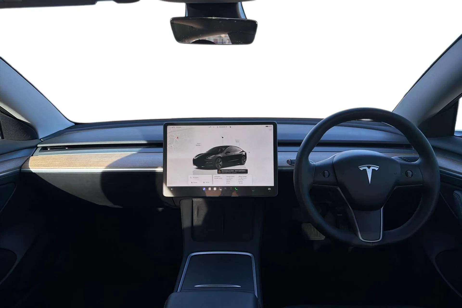A 2022 TESLA MODEL 3 Standard Plus 4dr Auto [Power lift tailgate, Tesla mobile connector + domestic adapter (British 3-pin) A 2022 TESLA MODEL 3 Standard Plus 4dr Auto [Power lift tailgate, Tesla mobile connector + domestic adapter (British 3-pin)