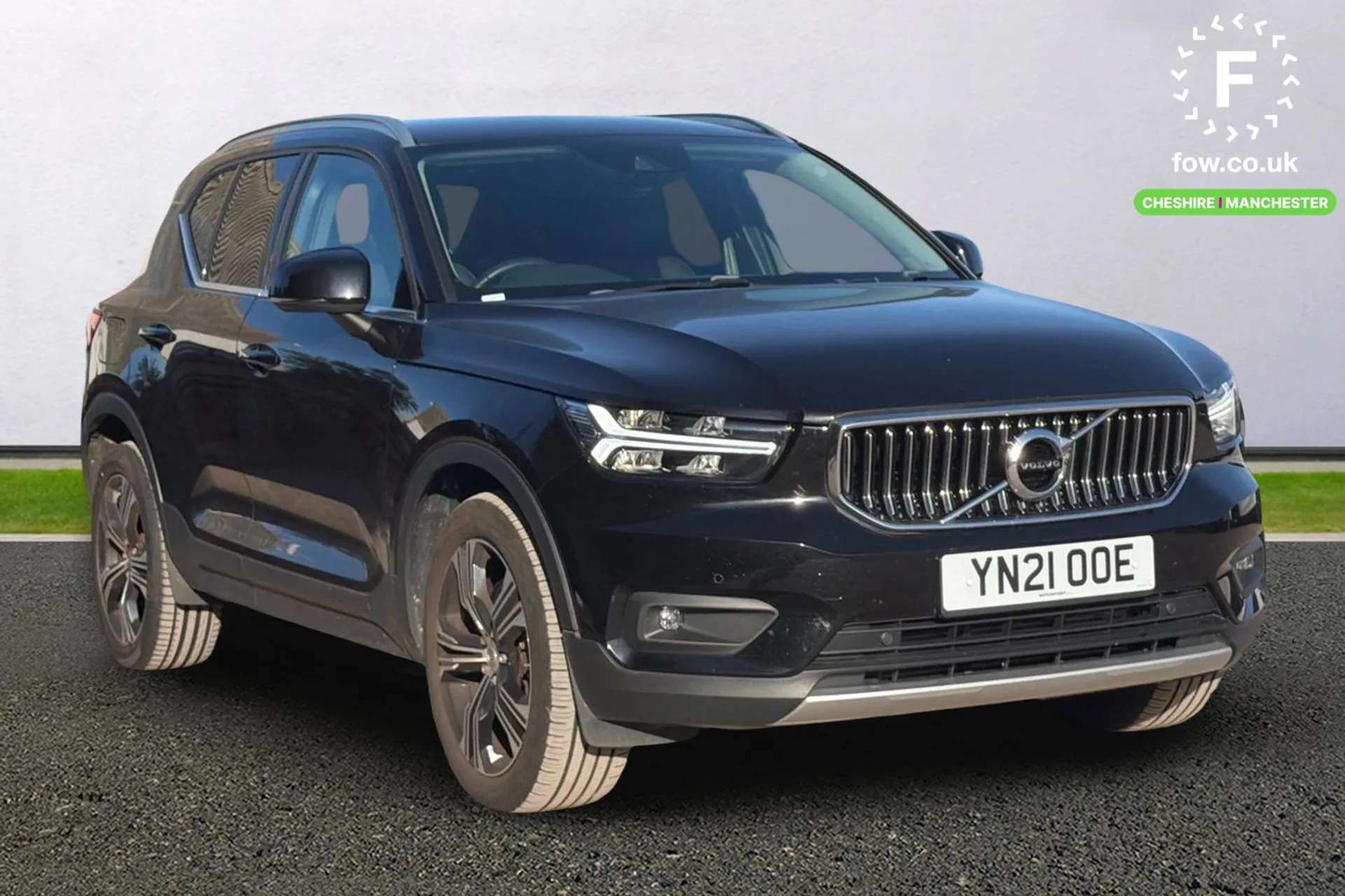 2021 VOLVO XC40 2021 VOLVO XC40