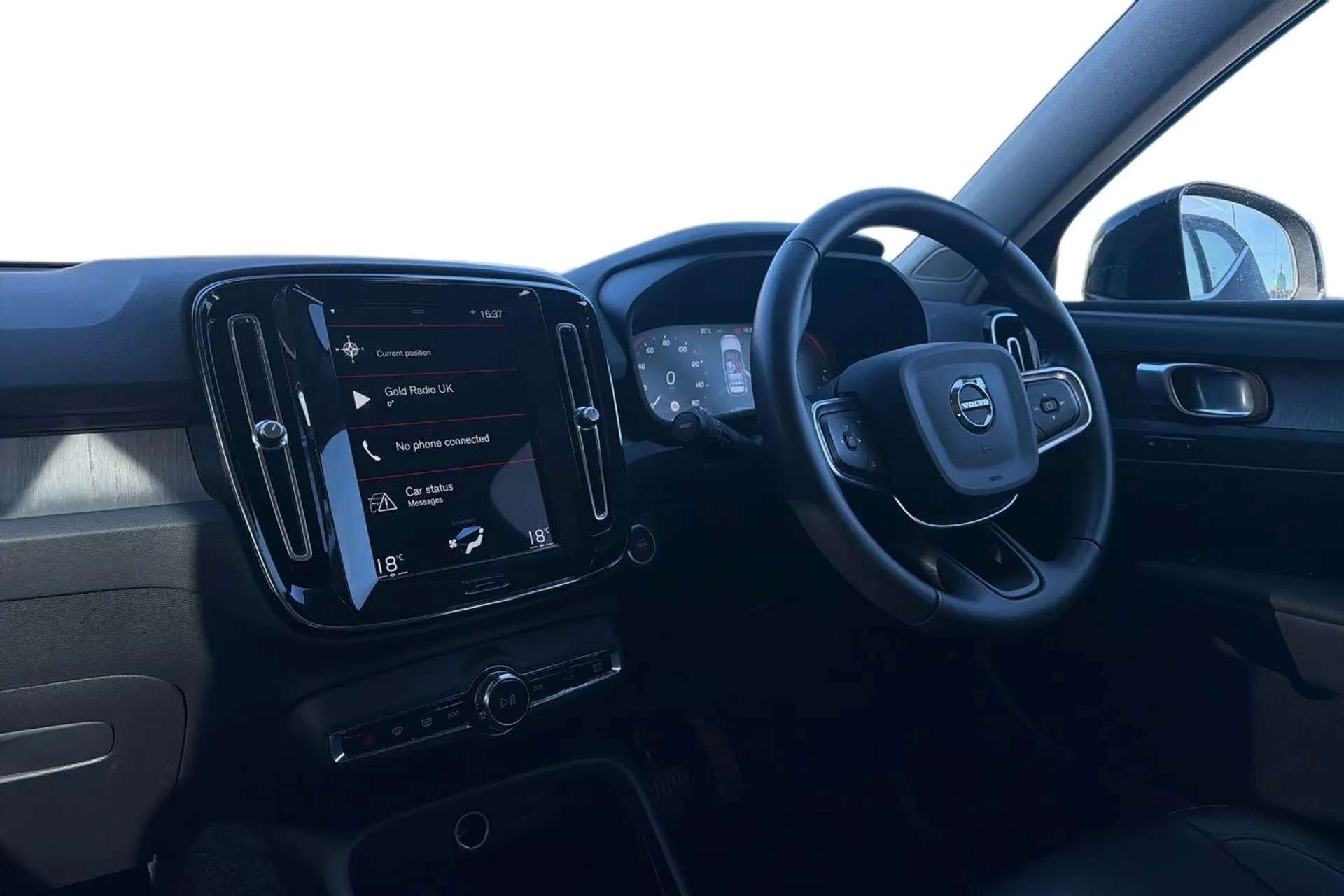 2021 VOLVO XC40 2021 VOLVO XC40