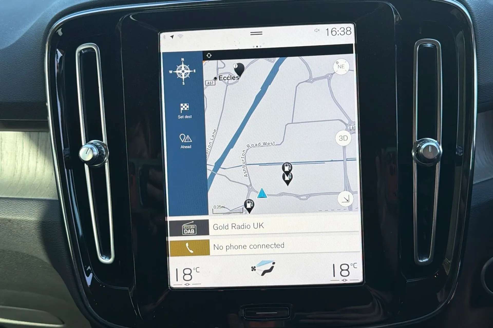 2021 VOLVO XC40 2021 VOLVO XC40