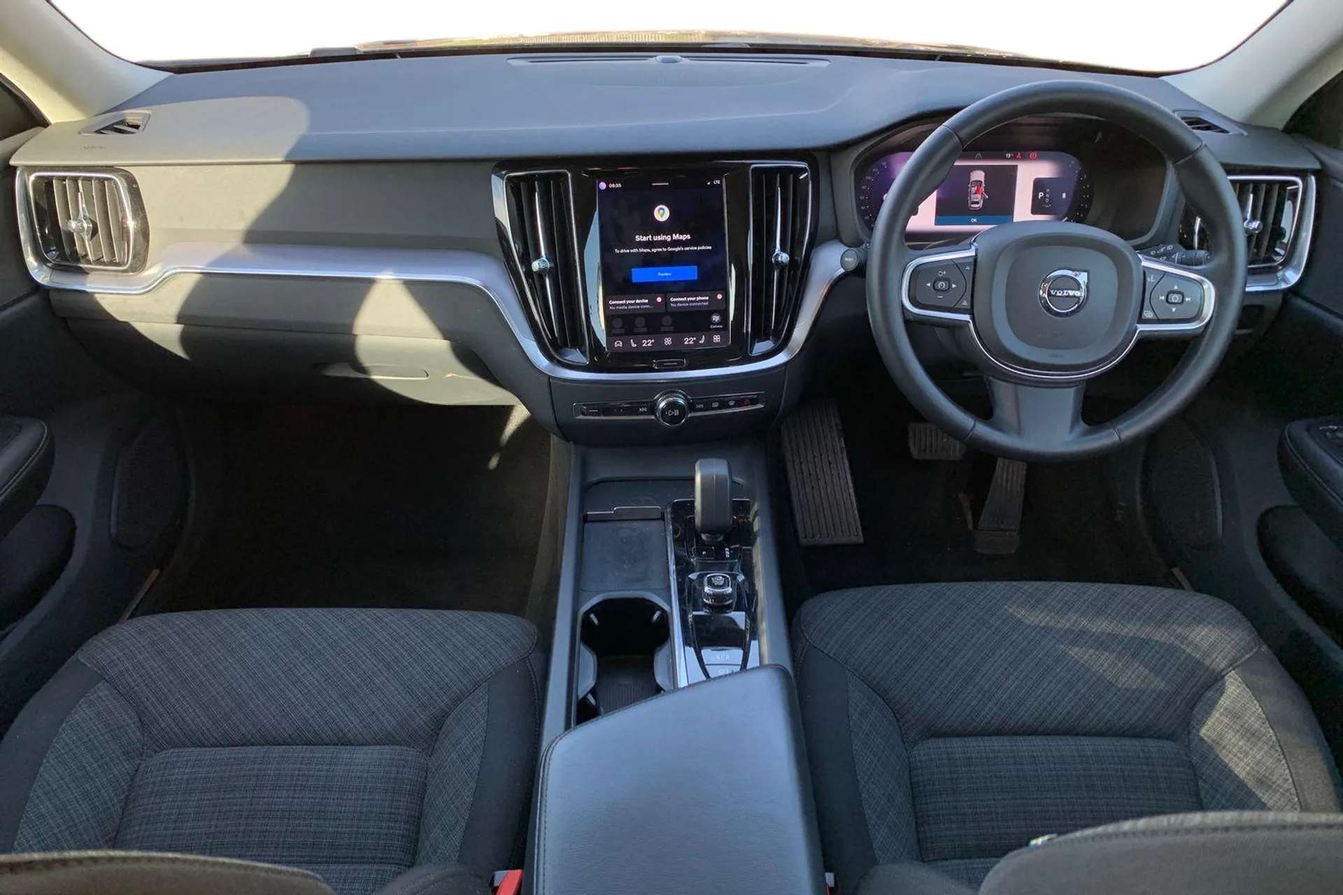2023 VOLVO V60 2023 VOLVO V60