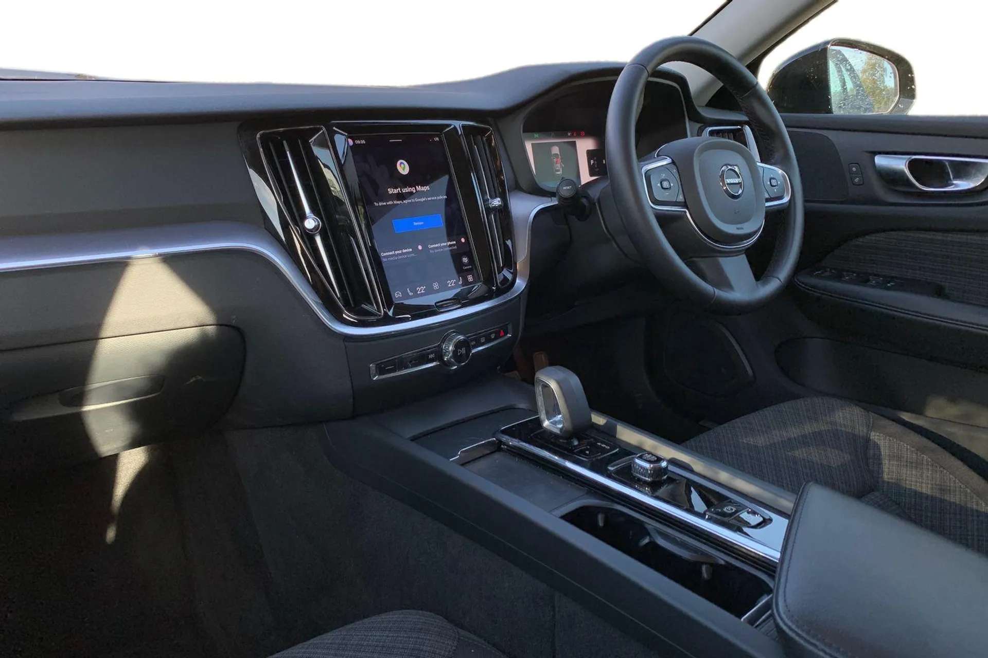 2023 VOLVO V60 2023 VOLVO V60