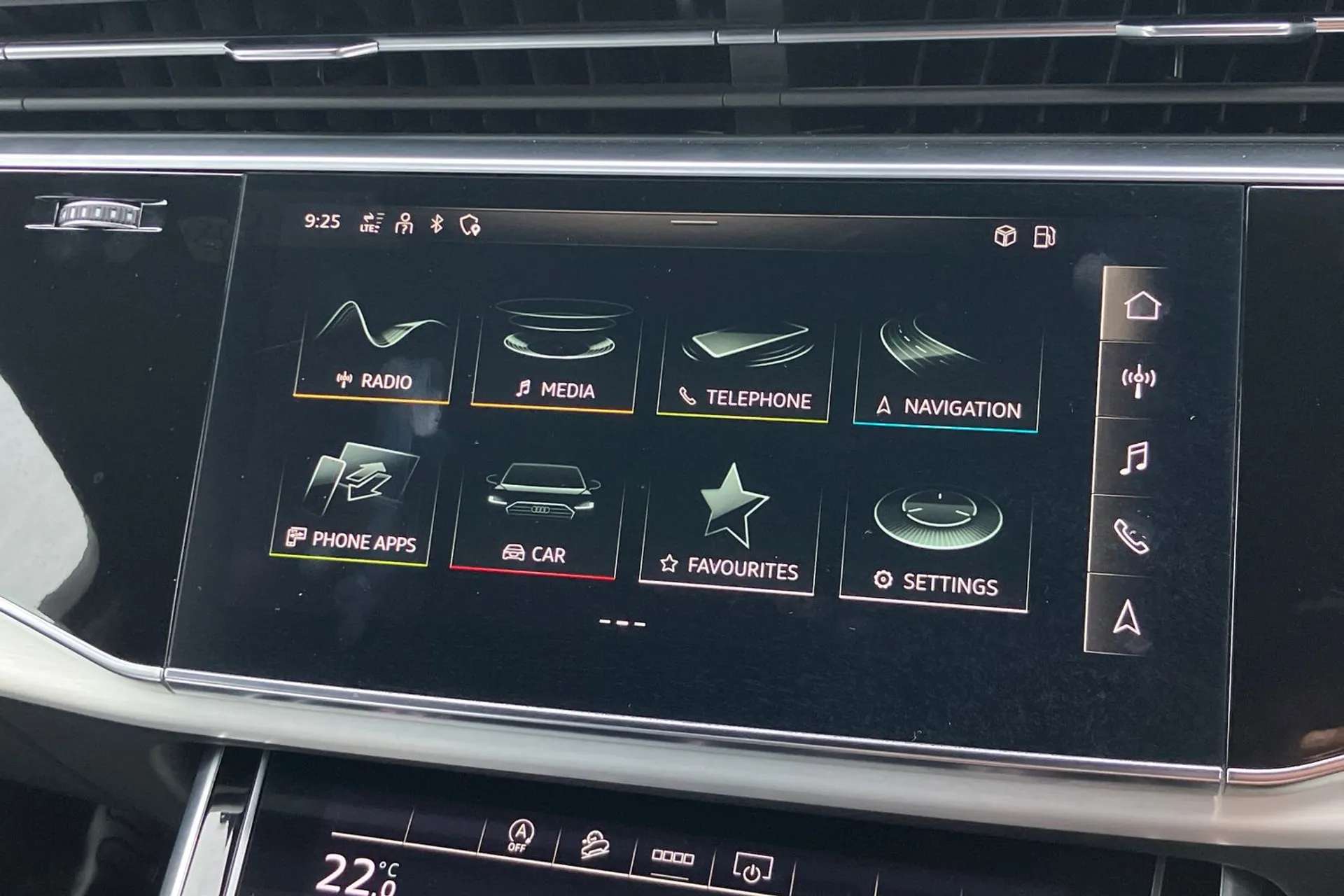 2021 AUDI Q7 2021 AUDI Q7