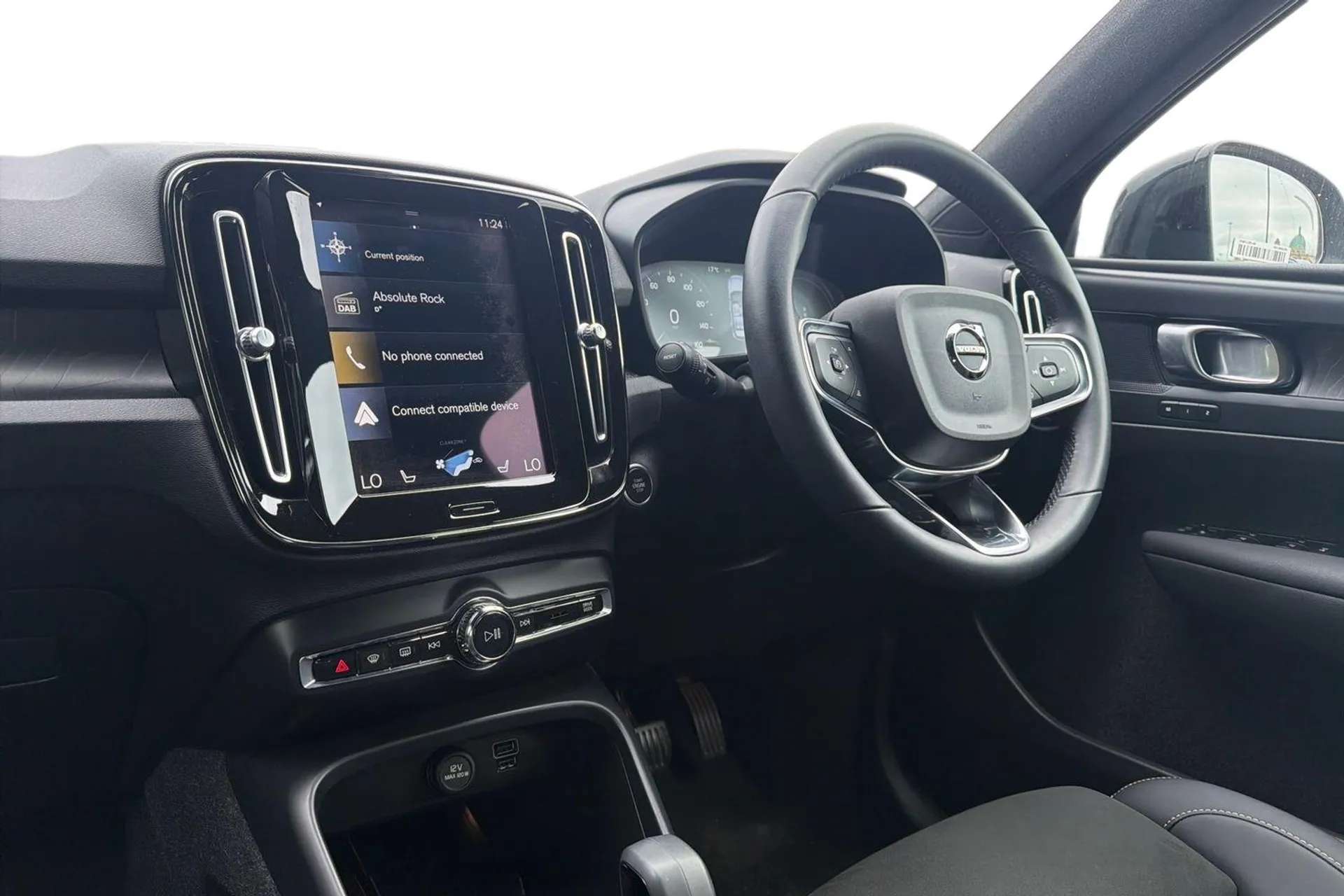 2022 VOLVO XC40 2022 VOLVO XC40