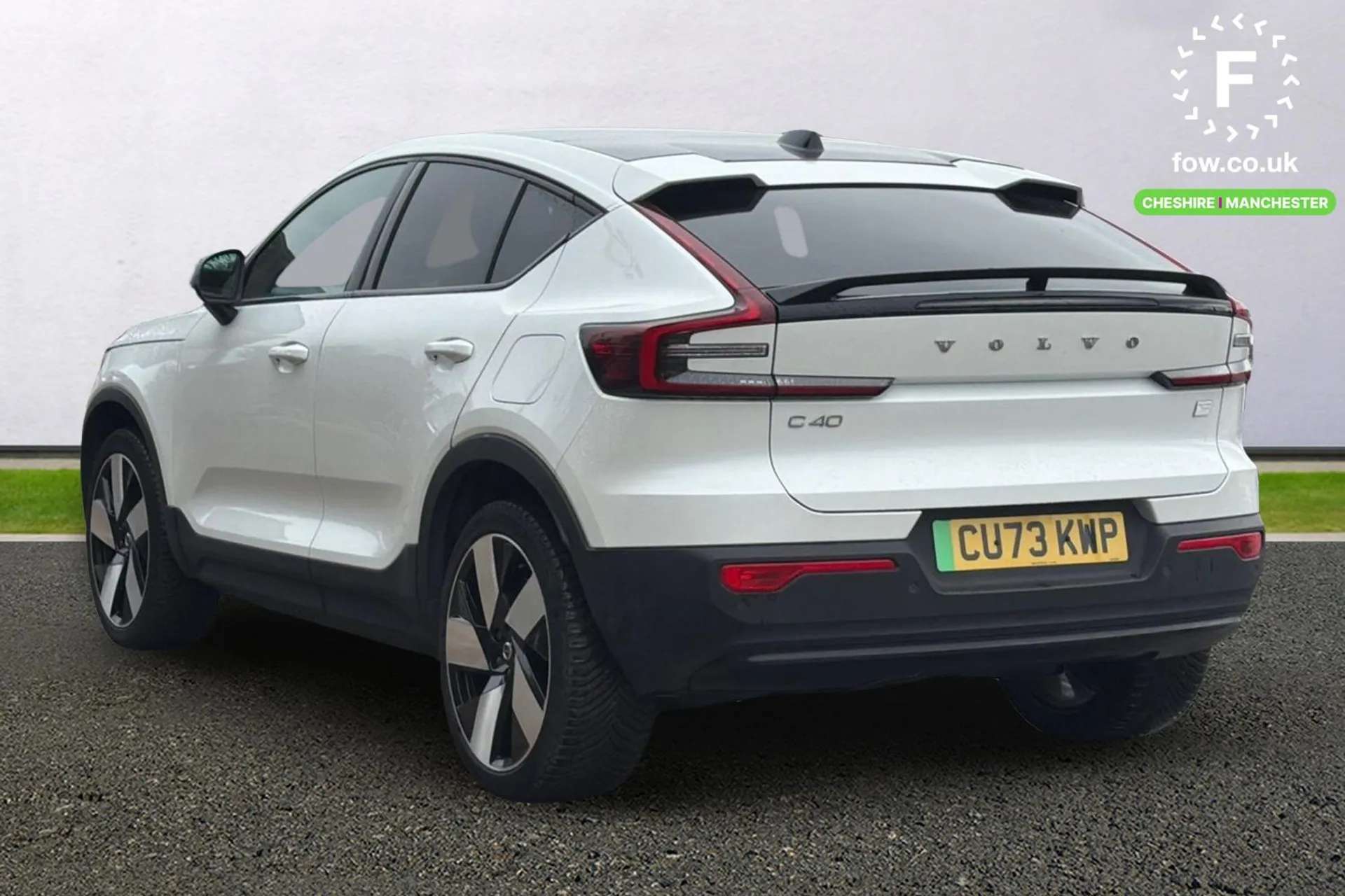2023 VOLVO C40 2023 VOLVO C40