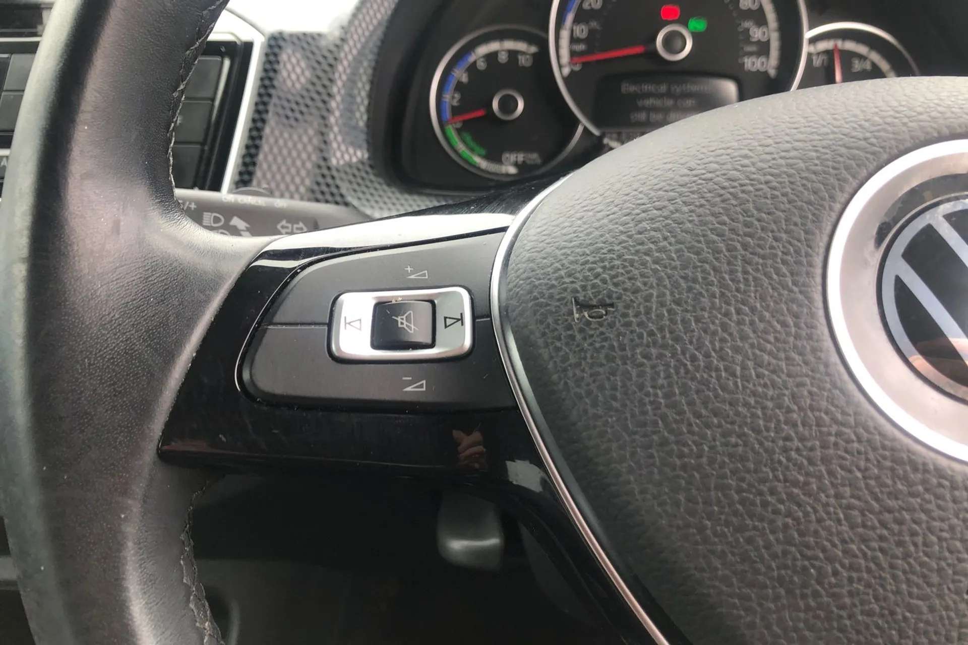 2023 VOLKSWAGEN UP 2023 VOLKSWAGEN UP
