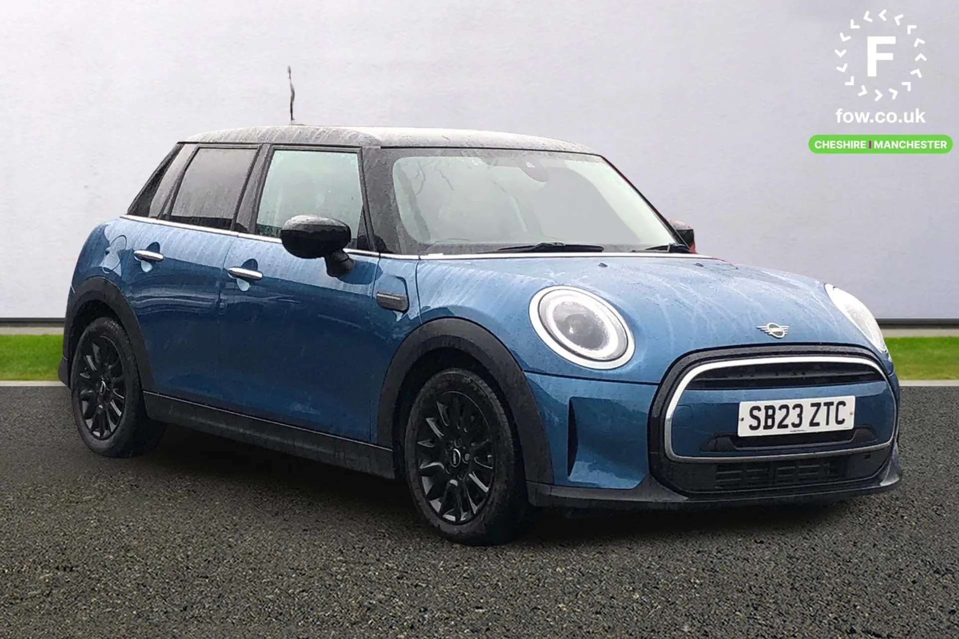 A 2023 MINI HATCH 1.5 Cooper Classic 5dr Auto [ Automatic start/stop function with brake energy recuperation, Compatible mobile phone bluetooth with audio streaming, Cr A 2023 MINI HATCH 1.5 Cooper Classic 5dr Auto [ Automatic start/stop function with brake energy recuperation, Compatible mobile phone bluetooth with audio streaming, Cr