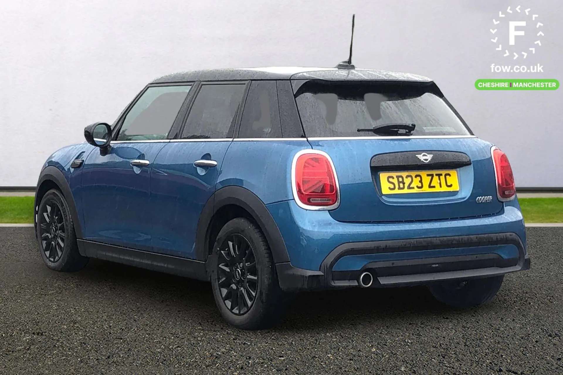 A 2023 MINI HATCH 1.5 Cooper Classic 5dr Auto [ Automatic start/stop function with brake energy recuperation, Compatible mobile phone bluetooth with audio streaming, Cr A 2023 MINI HATCH 1.5 Cooper Classic 5dr Auto [ Automatic start/stop function with brake energy recuperation, Compatible mobile phone bluetooth with audio streaming, Cr