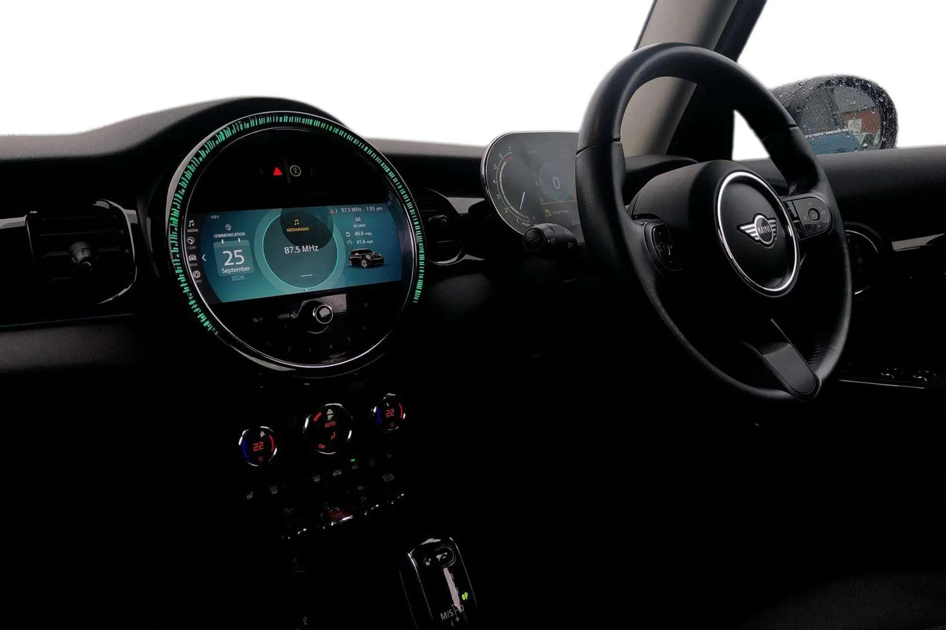 A 2023 MINI HATCH 1.5 Cooper Classic 5dr Auto [ Automatic start/stop function with brake energy recuperation, Compatible mobile phone bluetooth with audio streaming, Cr A 2023 MINI HATCH 1.5 Cooper Classic 5dr Auto [ Automatic start/stop function with brake energy recuperation, Compatible mobile phone bluetooth with audio streaming, Cr