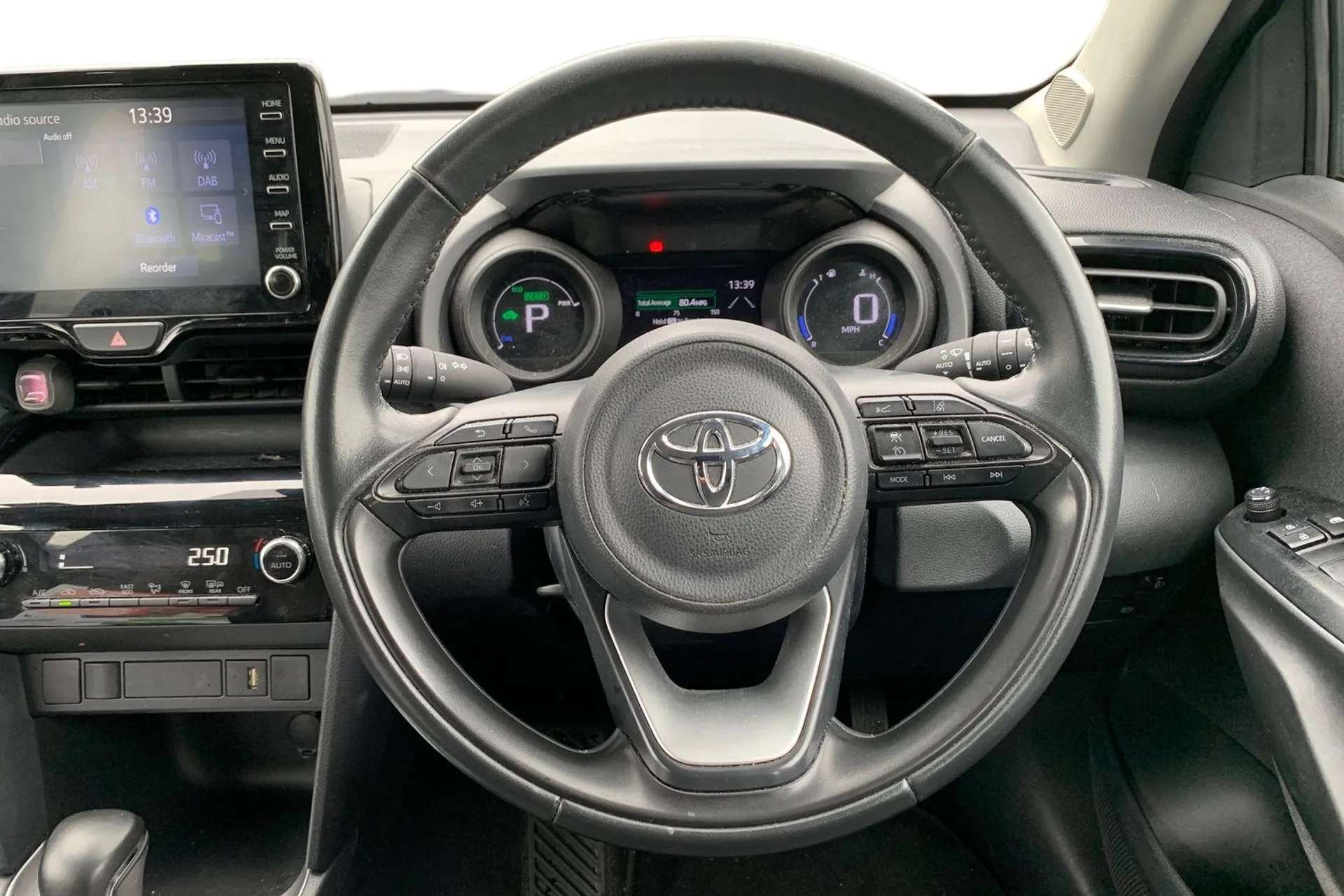 2024 TOYOTA YARIS CROSS 2024 TOYOTA YARIS CROSS