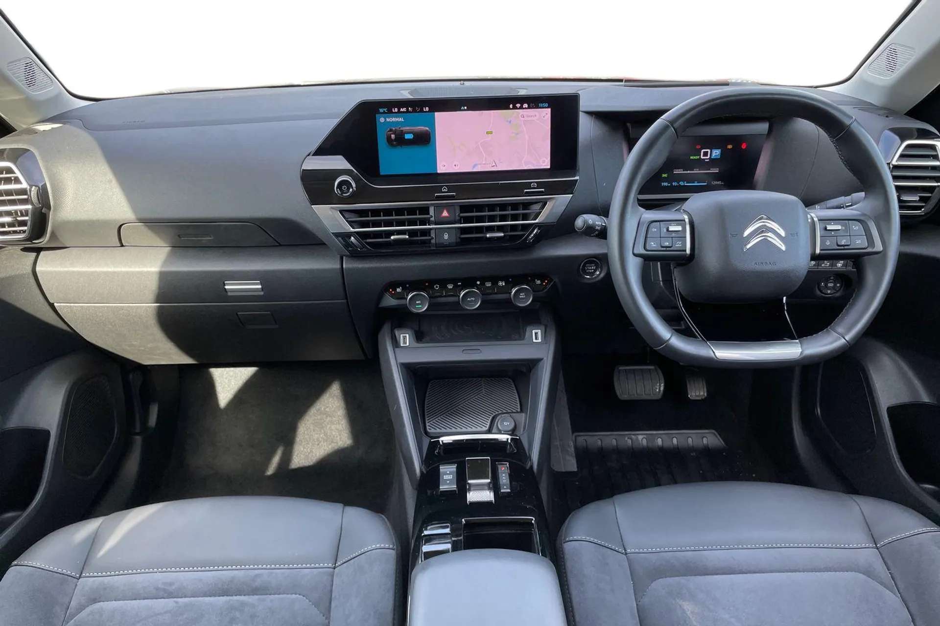 2024 CITROEN C4 X 2024 CITROEN C4 X