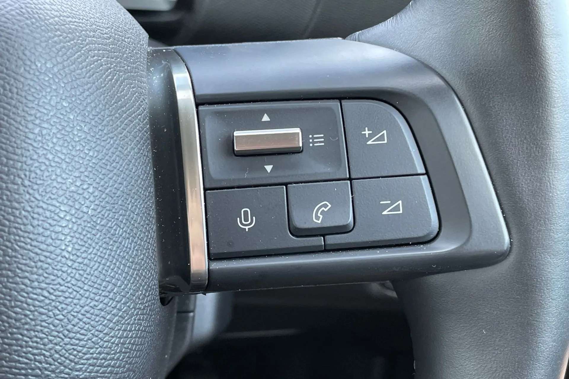 2024 CITROEN C4 X 2024 CITROEN C4 X