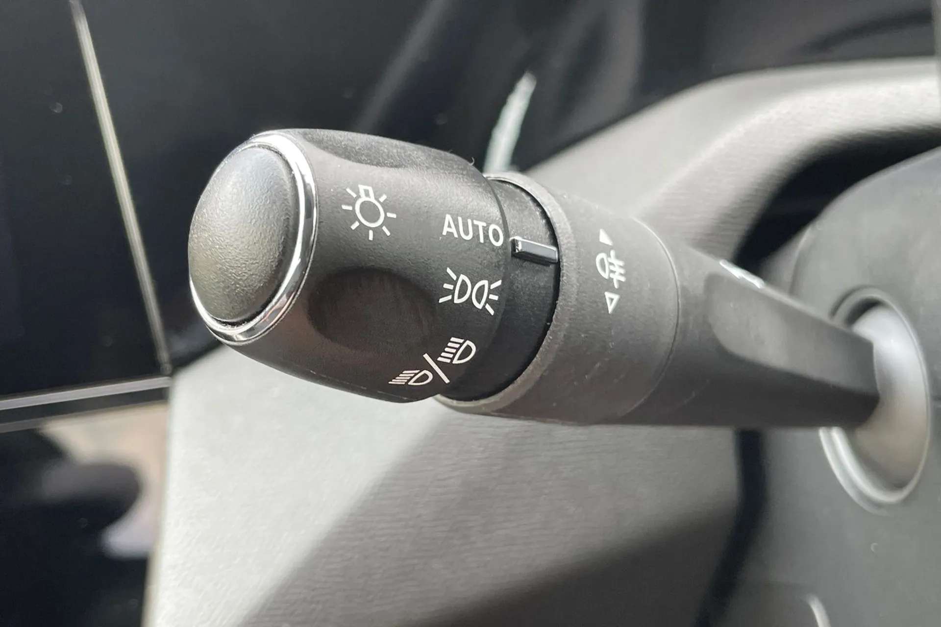 2023 PEUGEOT 408 2023 PEUGEOT 408