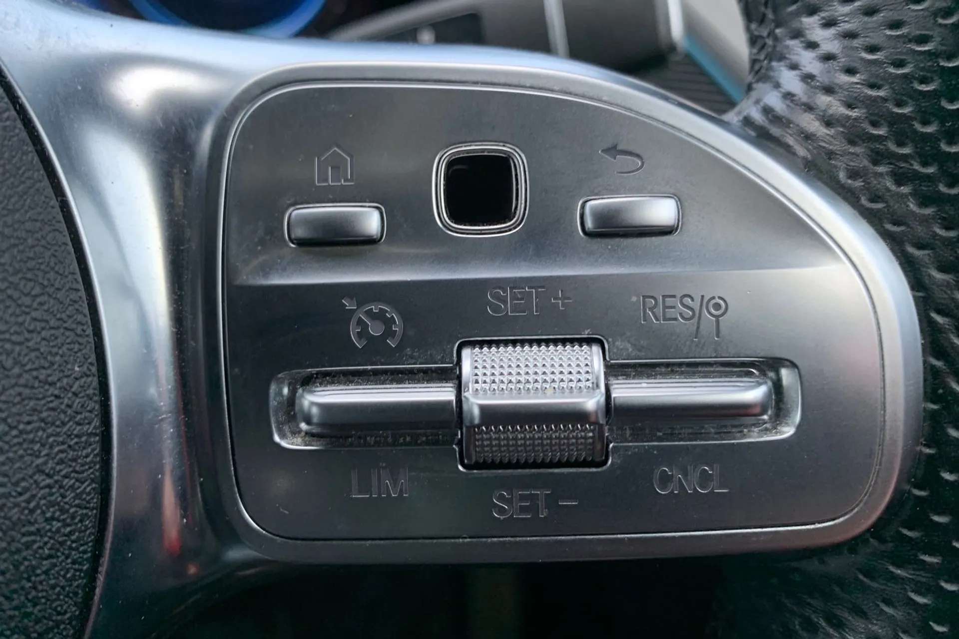2021 MERCEDES-BENZ EQC 2021 MERCEDES-BENZ EQC