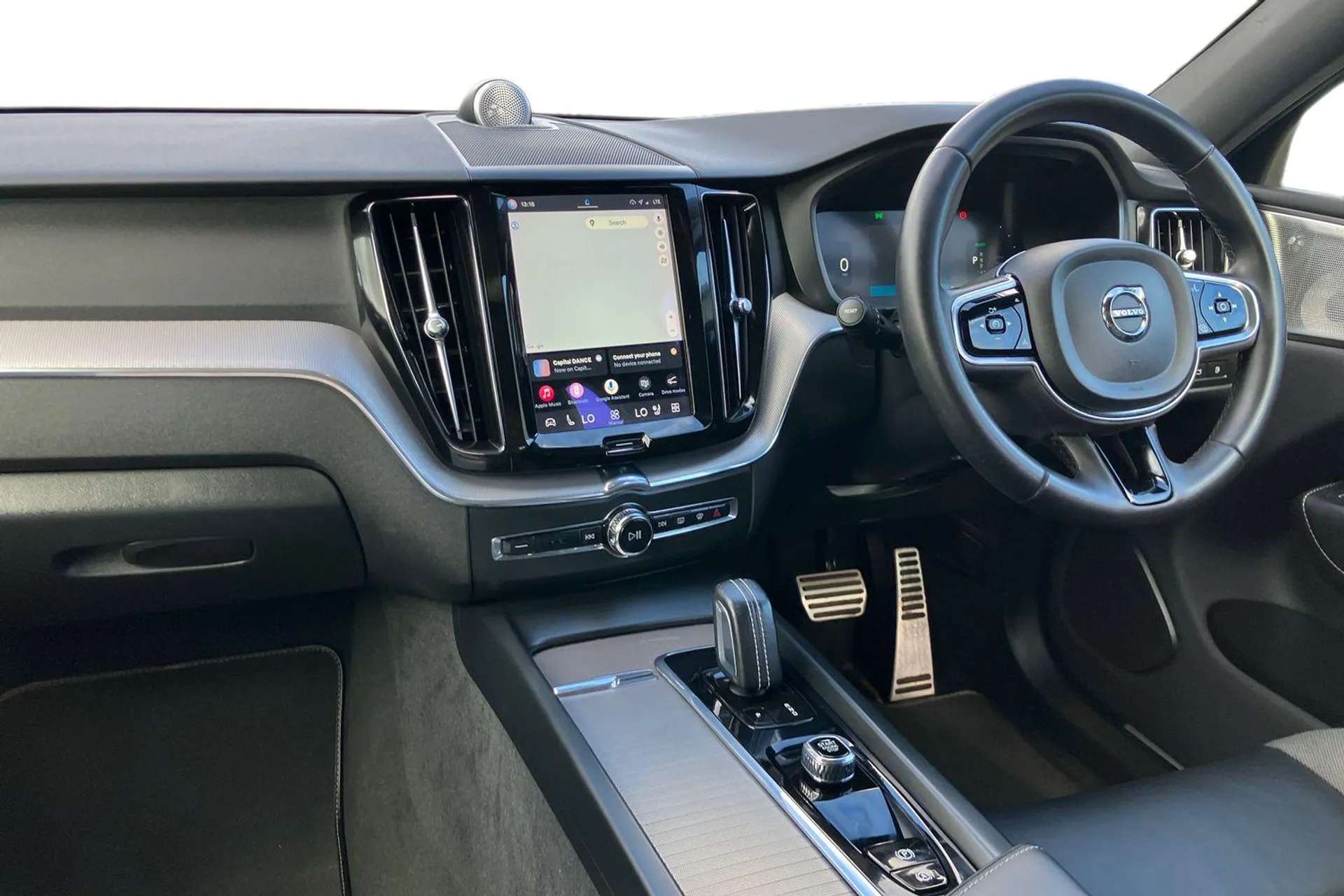 A 2021 VOLVO XC60 2.0 T8 Recharge PHEV R DESIGN Pro 5dr AWD Auto [Tech - Bowers and Wilkins,Heated Front Windscreen - Removes Head-Up Display,Nappa-Textile Contour Spor A 2021 VOLVO XC60 2.0 T8 Recharge PHEV R DESIGN Pro 5dr AWD Auto [Tech - Bowers and Wilkins,Heated Front Windscreen - Removes Head-Up Display,Nappa-Textile Contour Spor