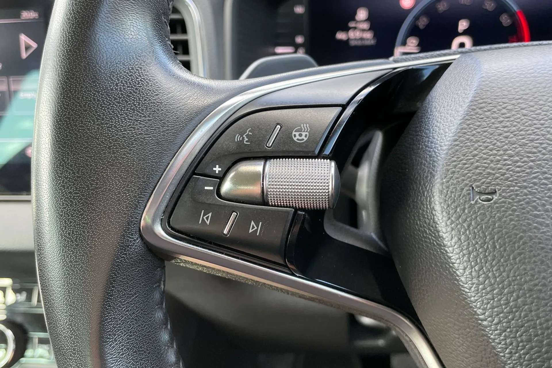 2024 SKODA KAROQ 2024 SKODA KAROQ