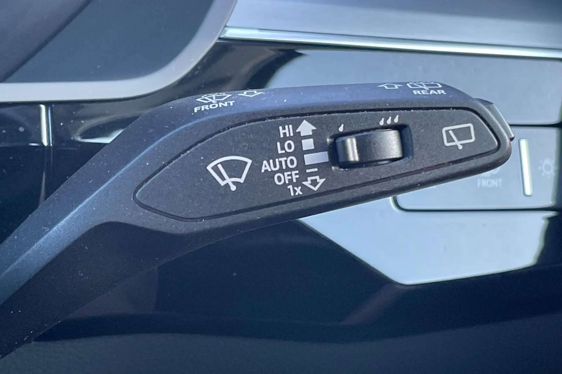 2021 AUDI E-TRON 2021 AUDI E-TRON