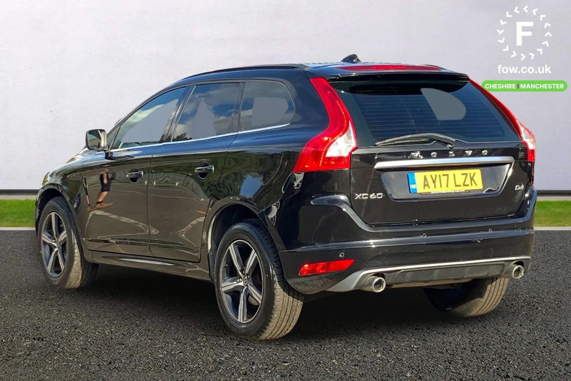 2017 VOLVO XC60 2017 VOLVO XC60