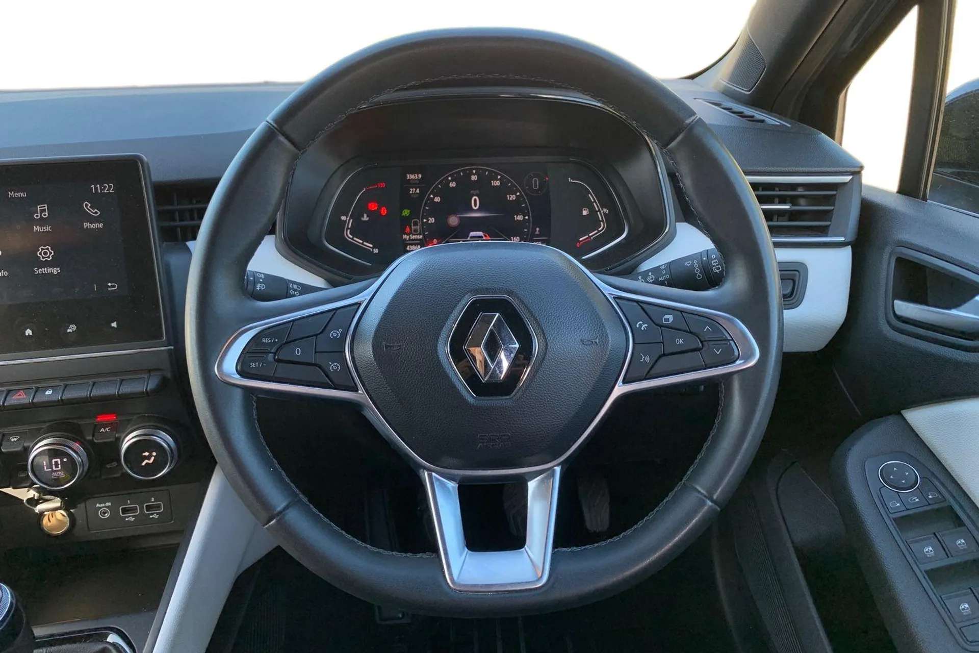 2023 RENAULT CLIO 2023 RENAULT CLIO