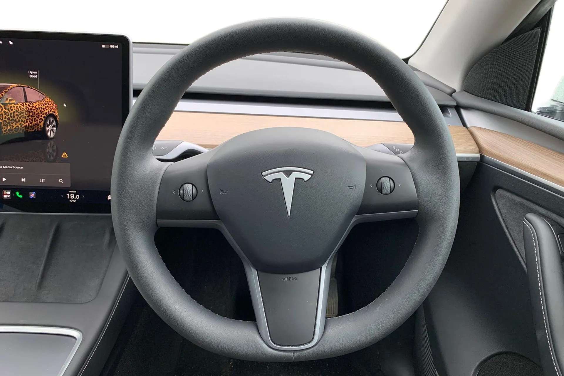 2024 TESLA MODEL Y 2024 TESLA MODEL Y