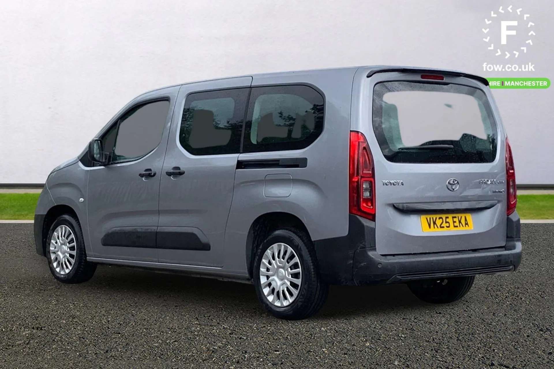 A 2025 TOYOTA PROACE CITY VERSO 100kW Icon L2 50kWh 5dr Auto [Auto high beam, Cruise control, Rear parking sensors A 2025 TOYOTA PROACE CITY VERSO 100kW Icon L2 50kWh 5dr Auto [Auto high beam, Cruise control, Rear parking sensors