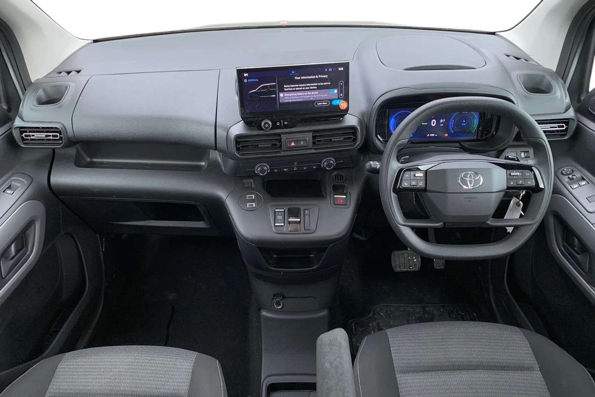 A 2025 TOYOTA PROACE CITY VERSO 100kW Icon L2 50kWh 5dr Auto [Auto high beam, Cruise control, Rear parking sensors A 2025 TOYOTA PROACE CITY VERSO 100kW Icon L2 50kWh 5dr Auto [Auto high beam, Cruise control, Rear parking sensors