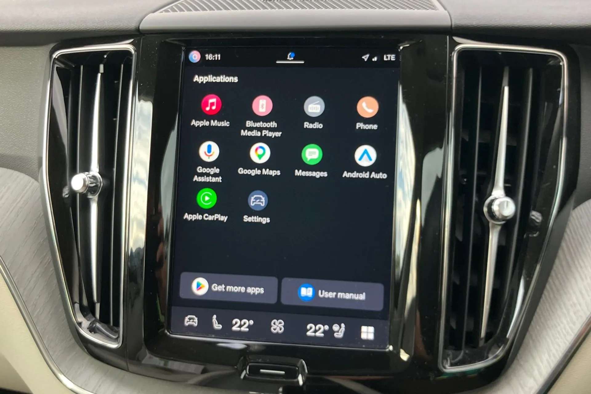 2023 VOLVO XC60 2023 VOLVO XC60