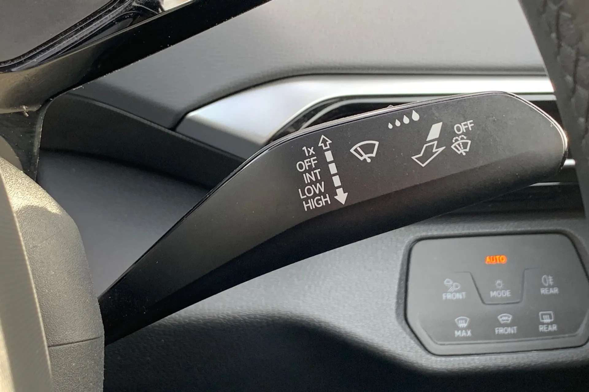 2023 VOLKSWAGEN ID.5 2023 VOLKSWAGEN ID.5