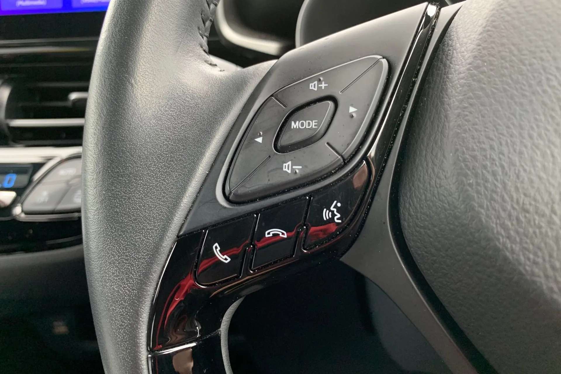 2023 TOYOTA C-HR 2023 TOYOTA C-HR