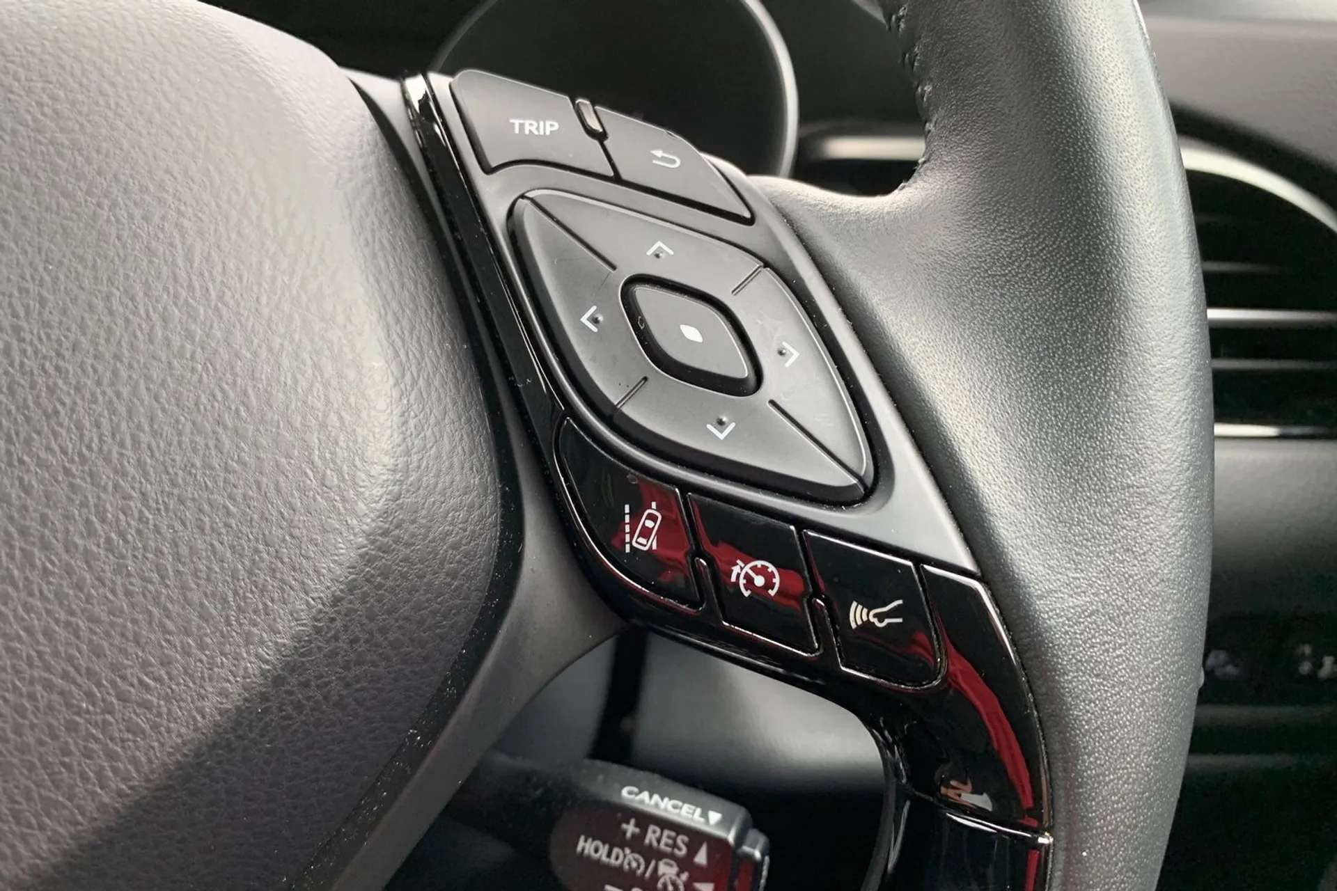 2023 TOYOTA C-HR 2023 TOYOTA C-HR
