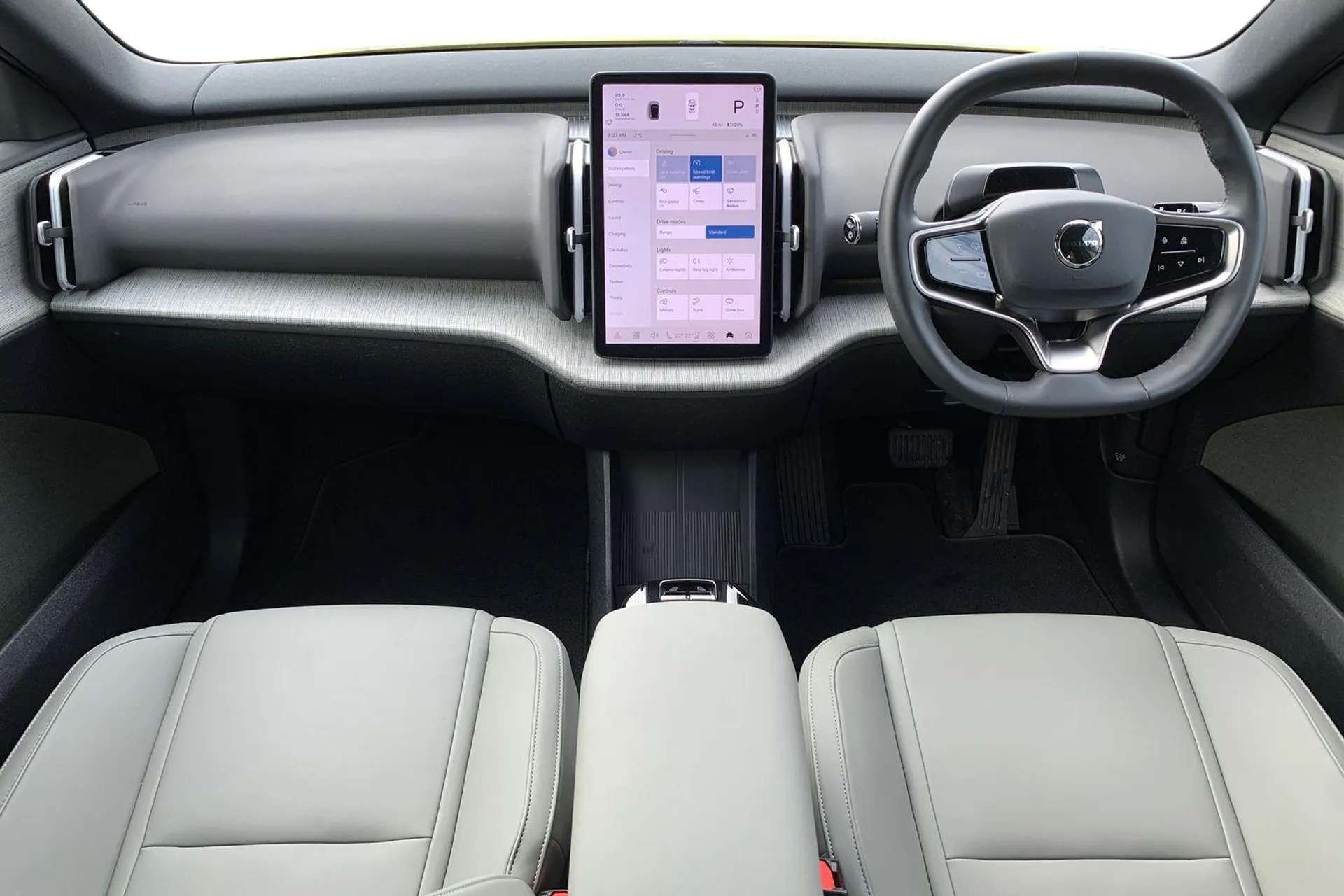 A 2024 VOLVO EX30 200kW SM Extended Range Plus 69kWh 5dr Auto [Blind spot information system with steer assist (BLIS), Front and rear park assist, Heated steering wheel A 2024 VOLVO EX30 200kW SM Extended Range Plus 69kWh 5dr Auto [Blind spot information system with steer assist (BLIS), Front and rear park assist, Heated steering wheel