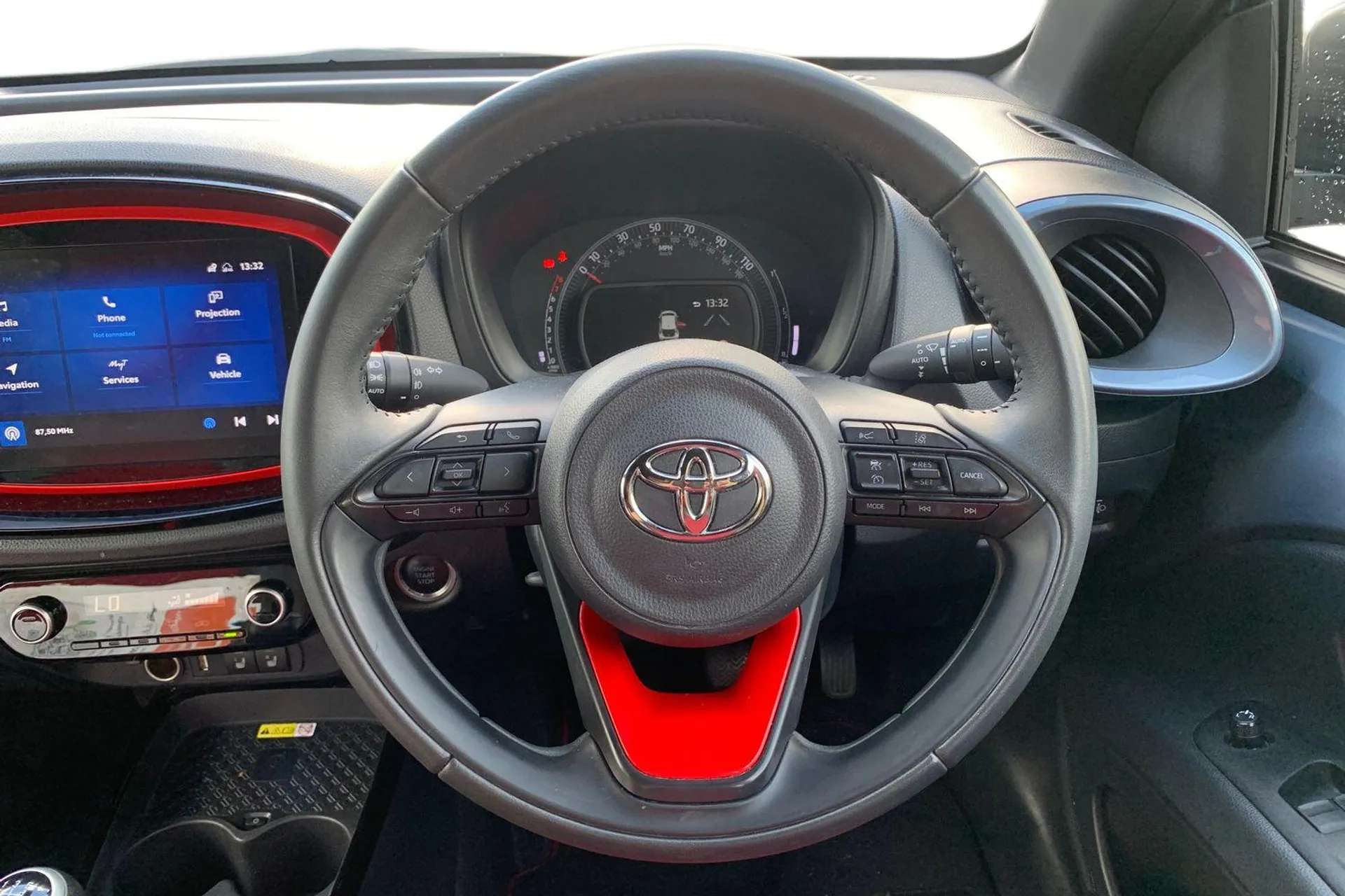 2023 TOYOTA AYGO X 2023 TOYOTA AYGO X