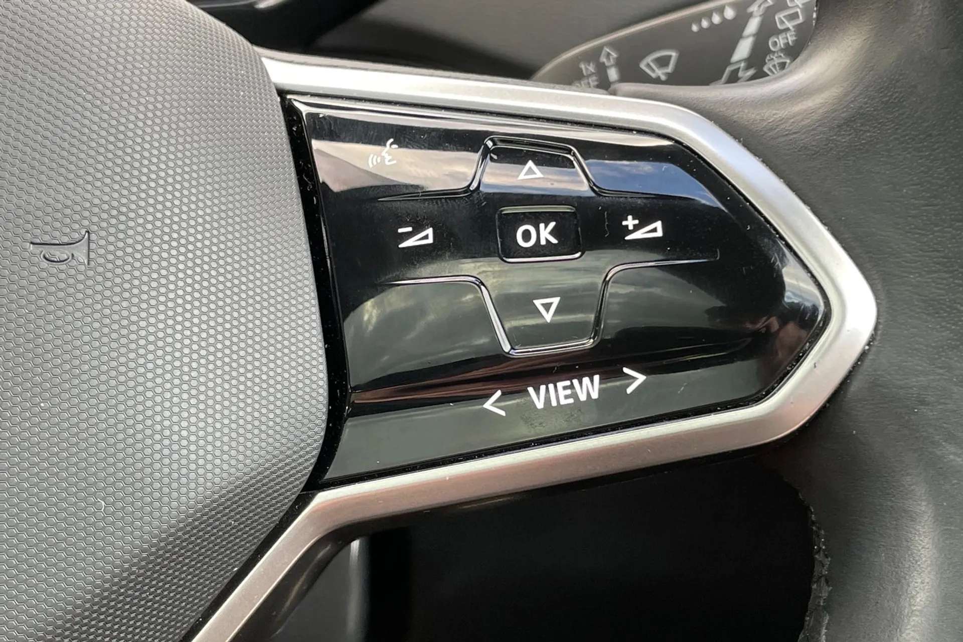 2023 VOLKSWAGEN ID.4 2023 VOLKSWAGEN ID.4