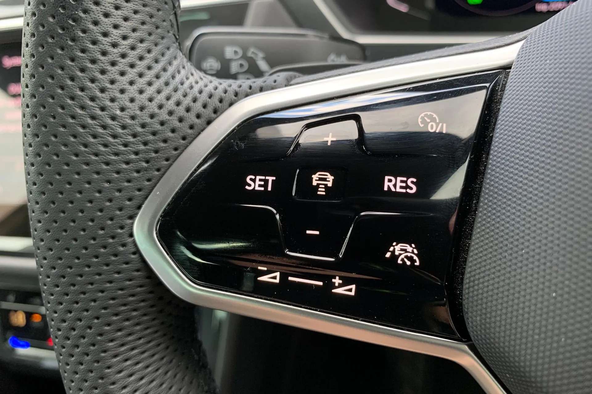 2022 VOLKSWAGEN TIGUAN 2022 VOLKSWAGEN TIGUAN