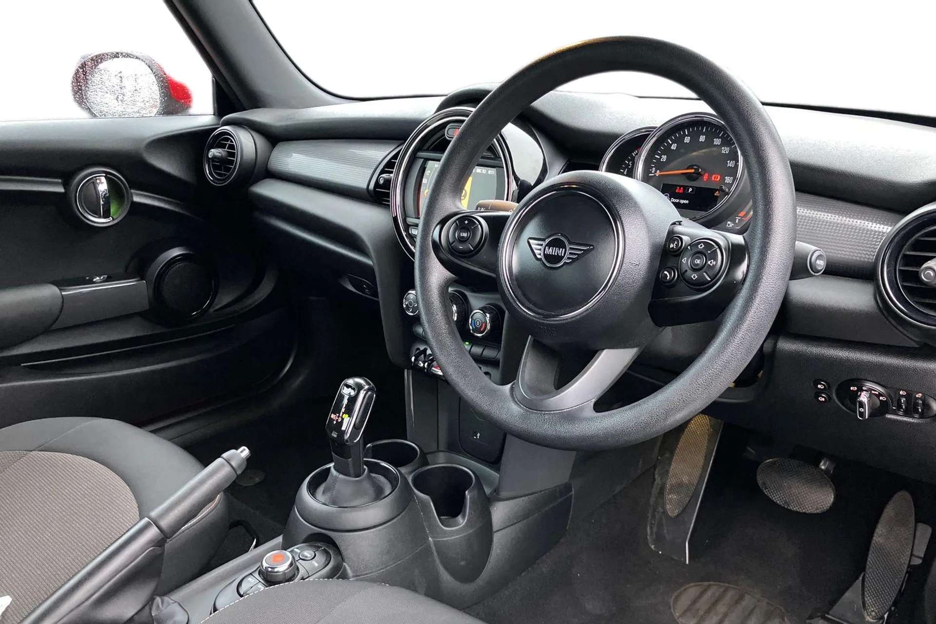 A 2019 MINI CONVERTIBLE 1.5 Cooper Classic II 2dr Auto [Automatic start/stop function with brake energy recuperation, Fully electric black softtop with integrated sunroof fun A 2019 MINI CONVERTIBLE 1.5 Cooper Classic II 2dr Auto [Automatic start/stop function with brake energy recuperation, Fully electric black softtop with integrated sunroof fun