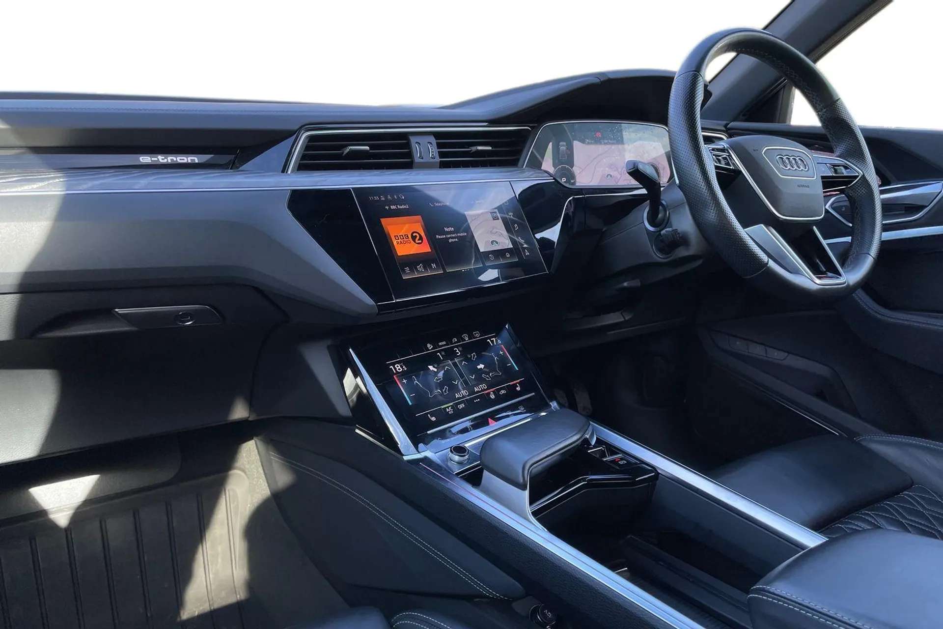 2022 AUDI E-TRON 2022 AUDI E-TRON