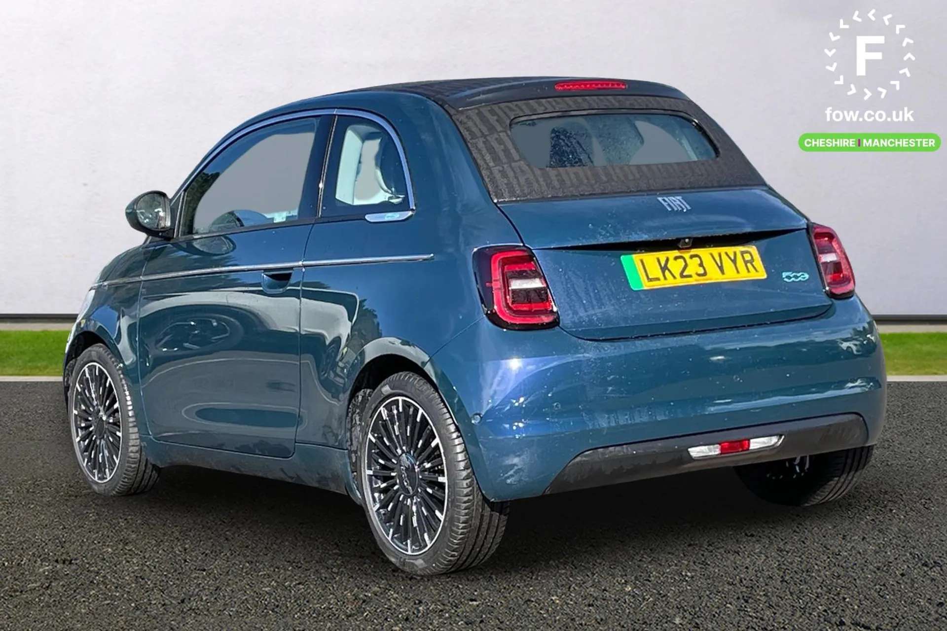 2023 FIAT 500 2023 FIAT 500
