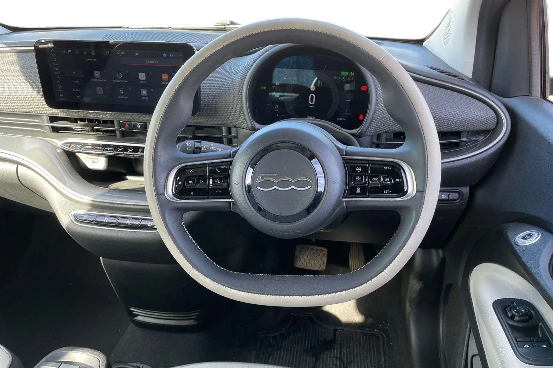 2023 FIAT 500 2023 FIAT 500