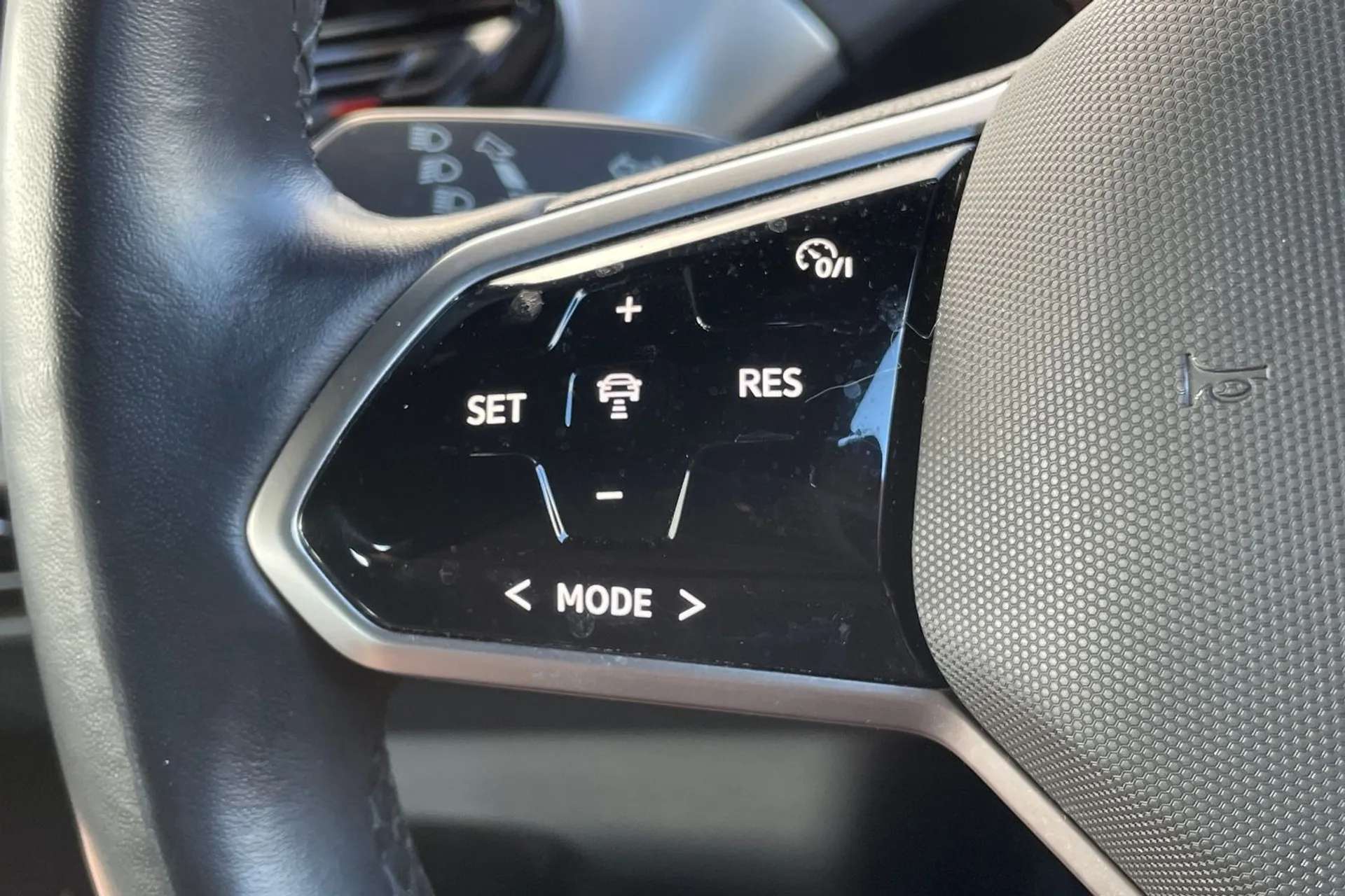 2023 VOLKSWAGEN ID.4 2023 VOLKSWAGEN ID.4