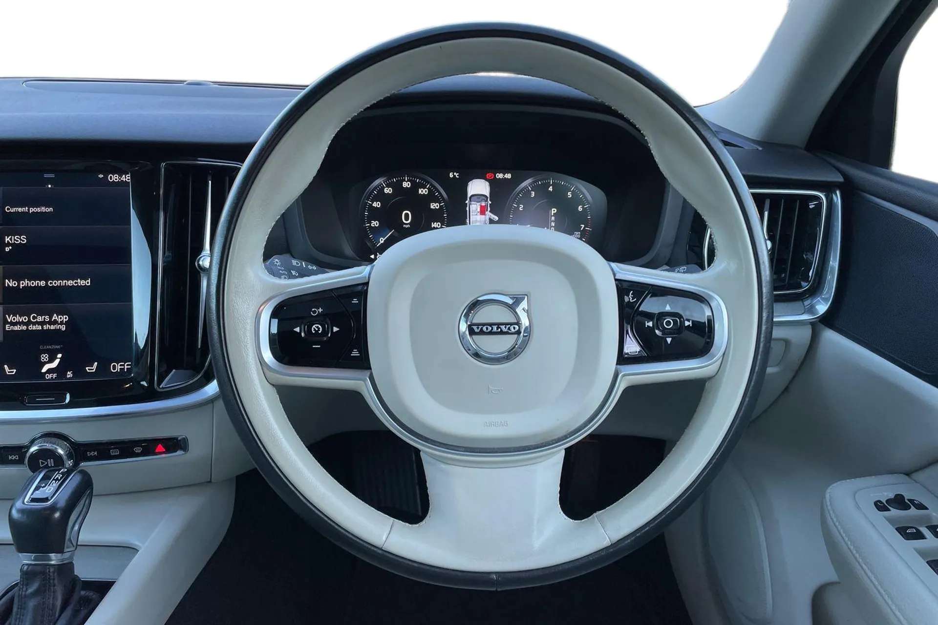 2019 VOLVO V60 2019 VOLVO V60
