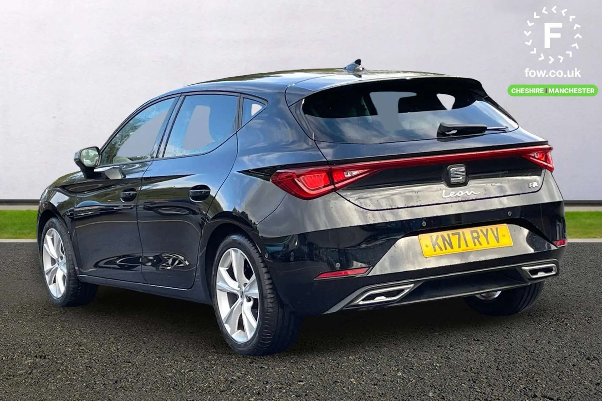 A 0 SEAT LEON 1.0 TSI EVO FR 5dr [Park assist (inc front/rear parking sensors), Wireless phone charging, Front assist with forward collision warning braking reactio A 0 SEAT LEON 1.0 TSI EVO FR 5dr [Park assist (inc front/rear parking sensors), Wireless phone charging, Front assist with forward collision warning braking reactio