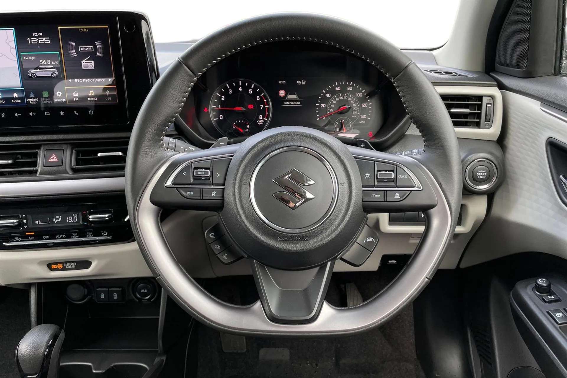 2024 SUZUKI SWIFT 2024 SUZUKI SWIFT