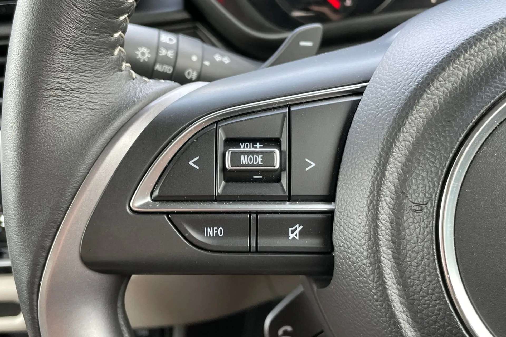 2024 SUZUKI SWIFT 2024 SUZUKI SWIFT