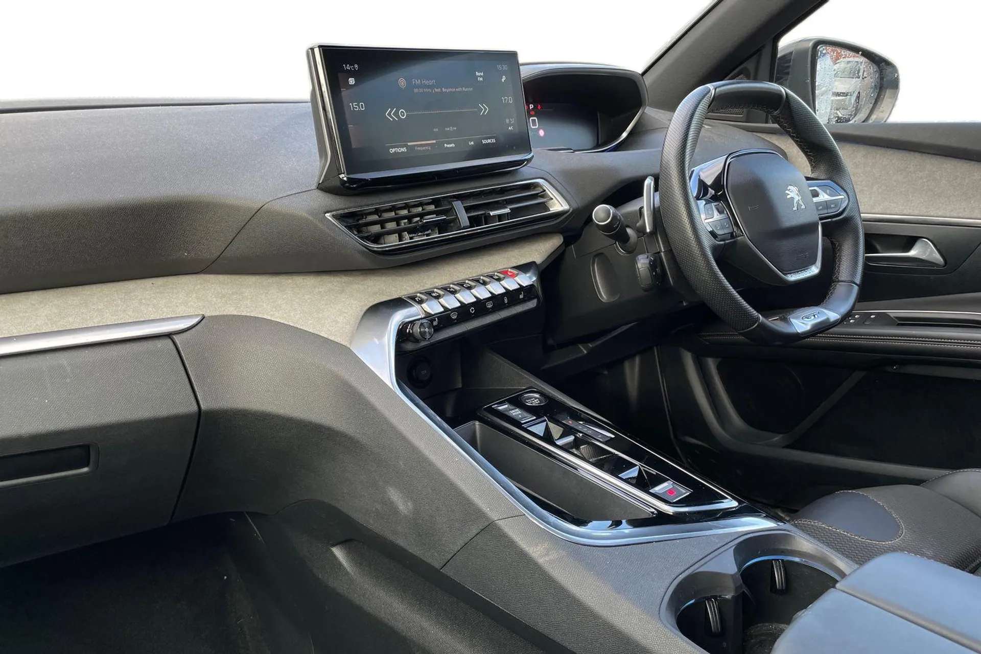 2023 PEUGEOT 3008 2023 PEUGEOT 3008